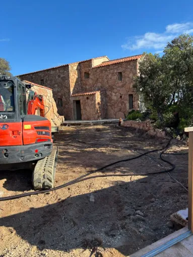 décaissement minutieux de la terre